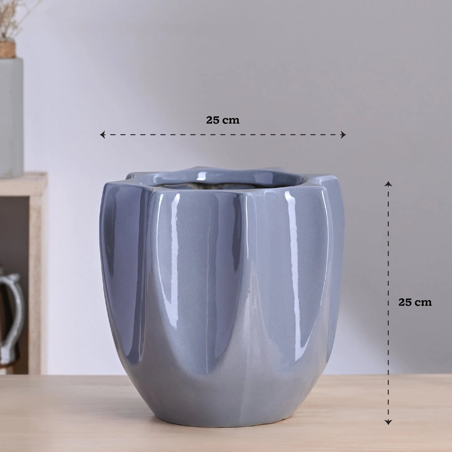 Modern Glossy Ceramic Planter Pot – Elegant Indoor Flower Pot for Home & Office
